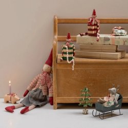 Maileg nissedreng 2025 str 4 med skjorte og bukser p