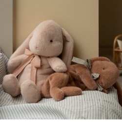 Maileg sovende plyskanin i varm brun