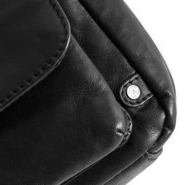 Depeche crossover taske i sort skind