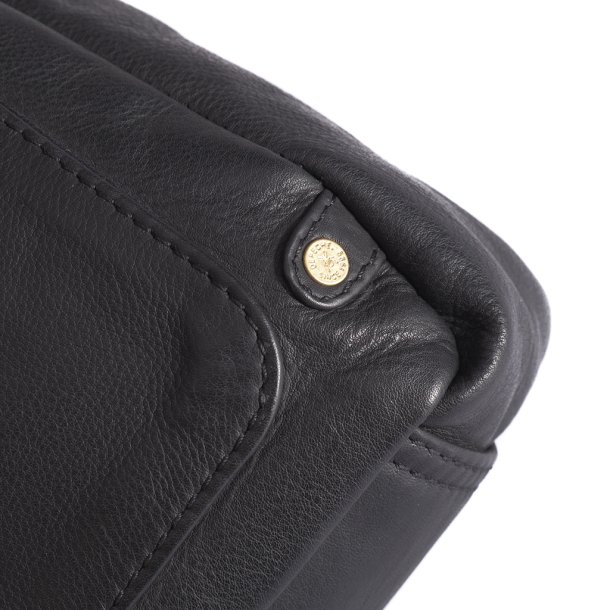 Depeche skuldertaske i sort okseskind