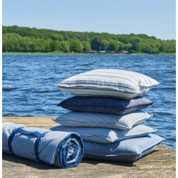 Speedtsberg pude i bl� striber