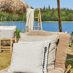 Speedtsberg pude i gr�nne og hvide striber