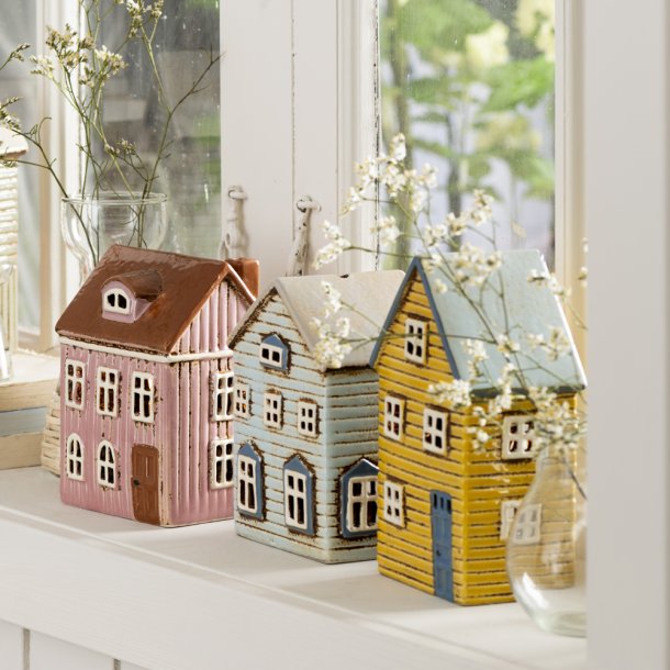 Ib Laursen hus til fyrfadslys Thorshavn brun dr p siden