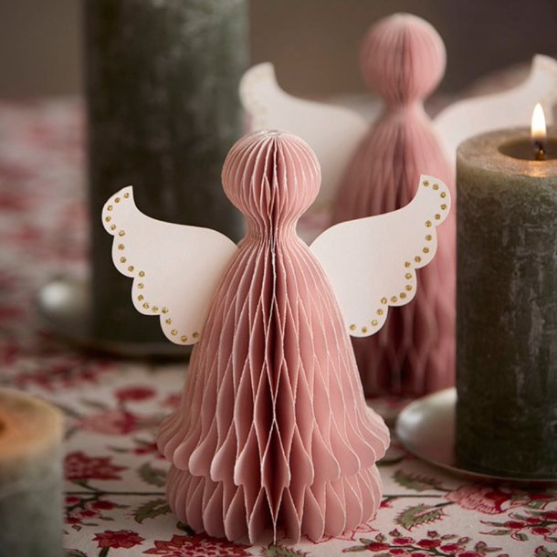 Bungalow engel i soft rosa