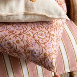 Bungalow pudebetr�k i r�de og hvide striber 