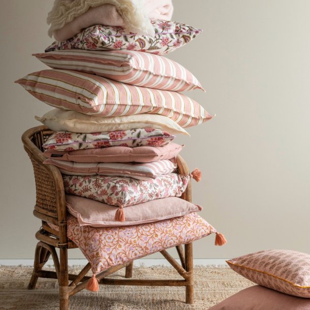 Bungalow pudebetr�k i r�de og hvide striber 