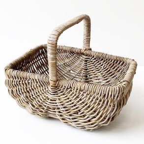 Aafod holl�nderkurv i gr� rattan