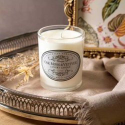 Naturally European duftlys med oakmoss og vetiver duft