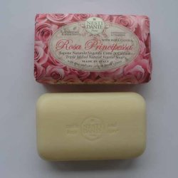 Nesti Dante vegetabilsk sbe med rosa Principessa duft