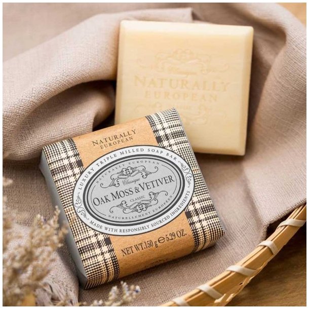 Naturally European sbe bar, med oakmoss og vetiver duft