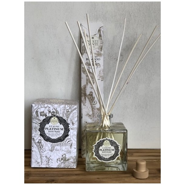 Nesti Dante duft diffuser med white camelia 