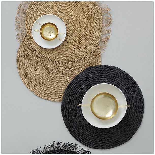 Bungalow rund dkkeserviet i natur